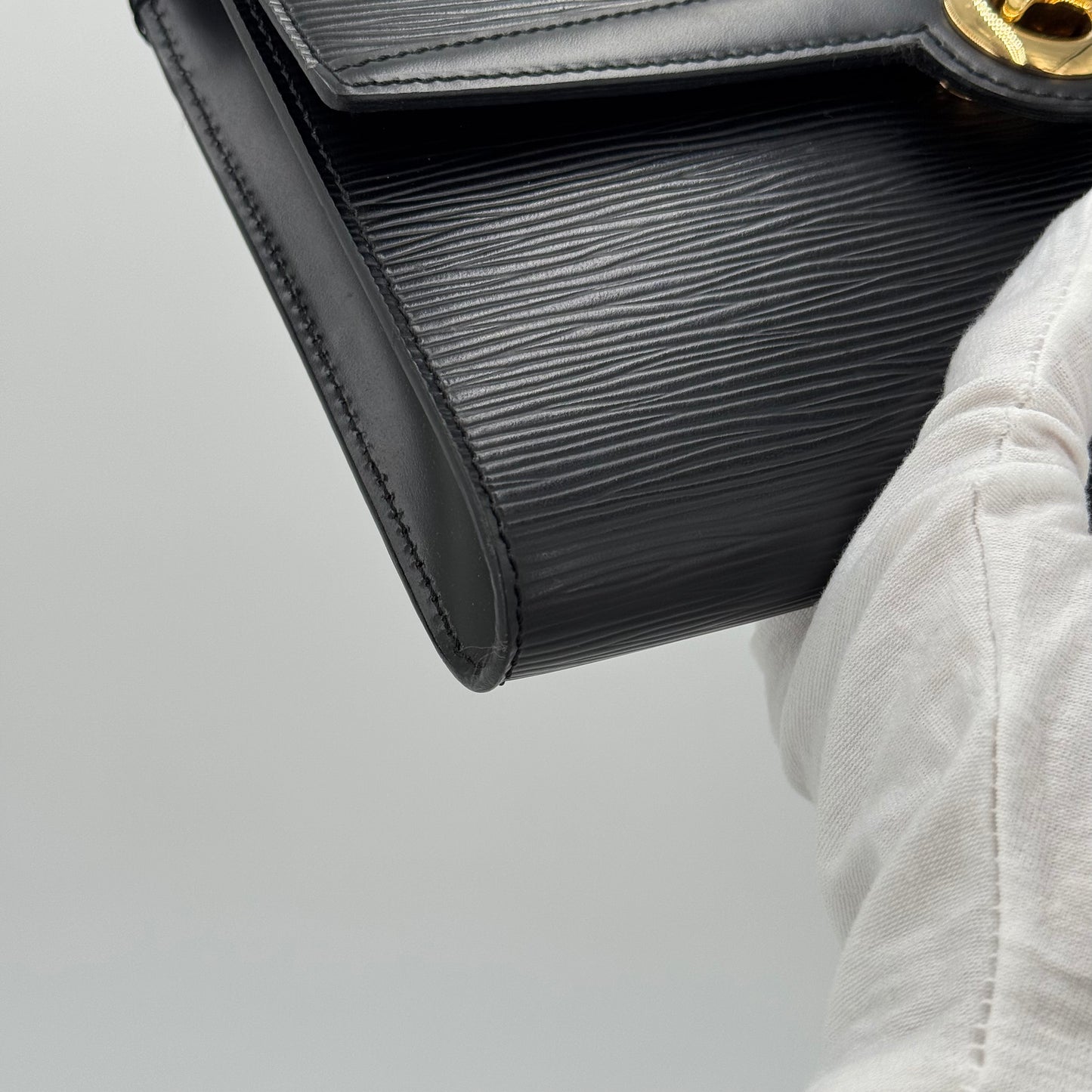 Louis Vuitton Pochette