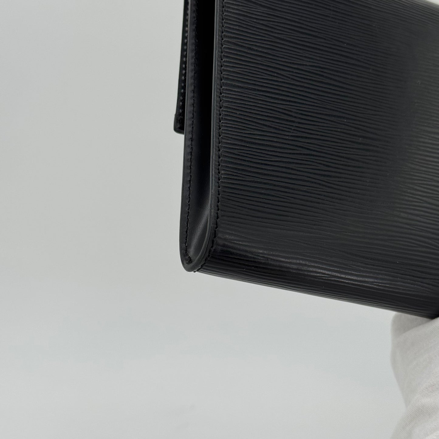 Louis Vuitton Pochette