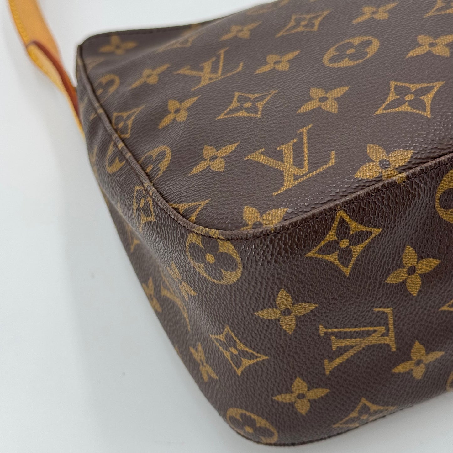 Louis Vuitton Looping