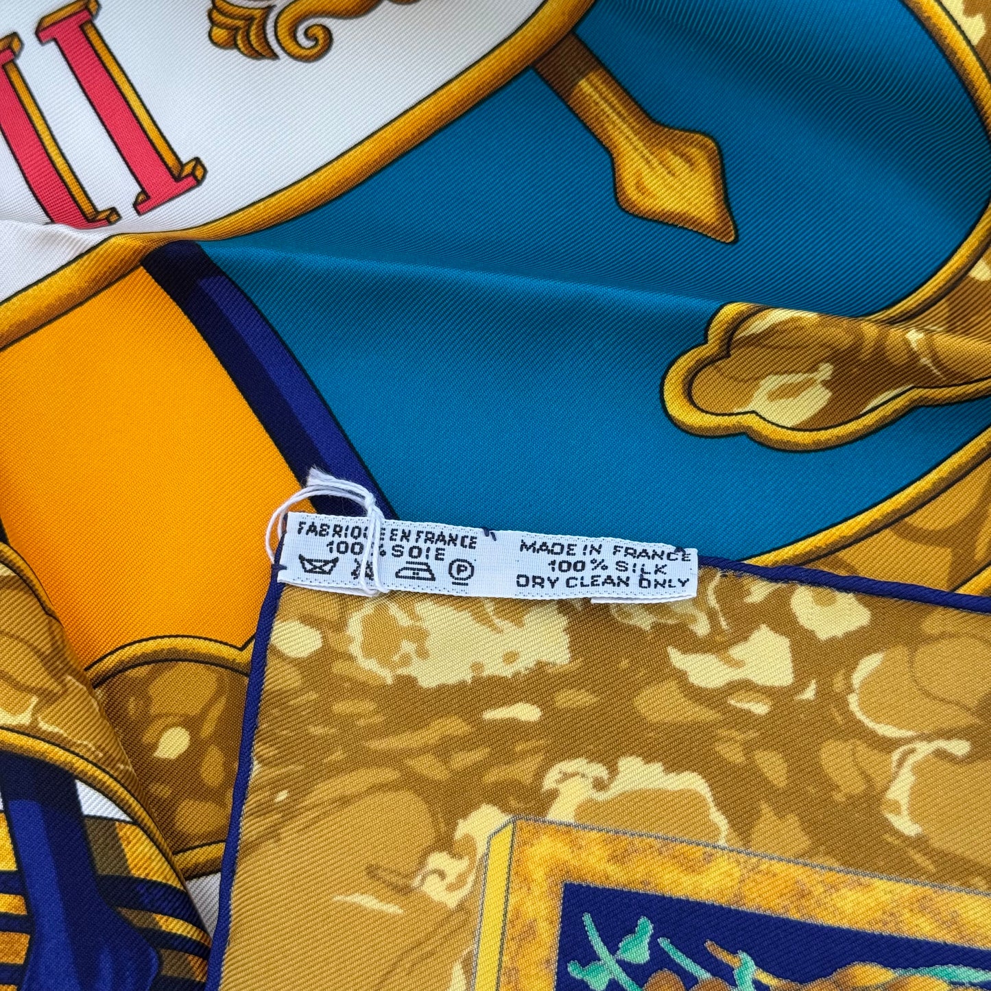 Hermès Carre "Carpe Diem"