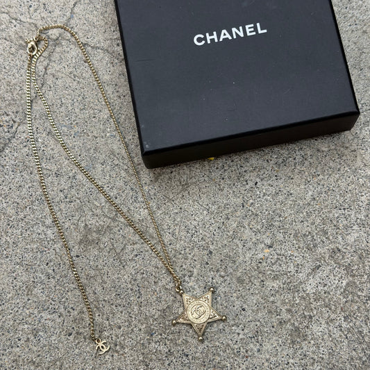 Chanel Collier
