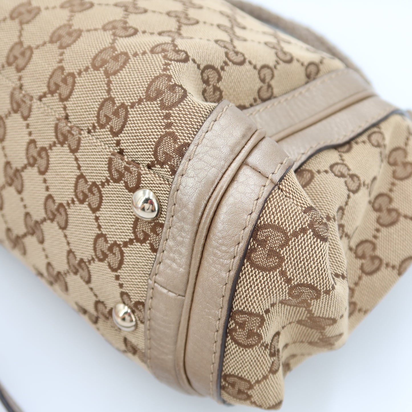 Gucci Shopping doré