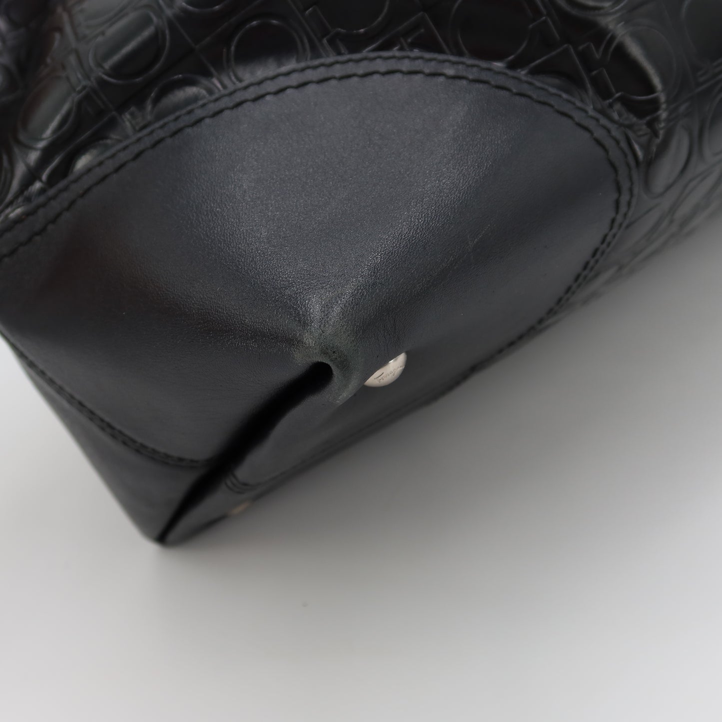 Salvatore Ferragamo Hobo XL