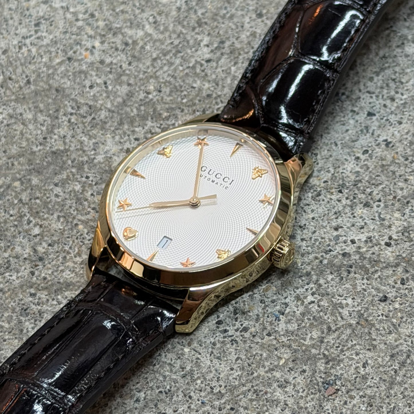 Gucci G-Timeless 126.4