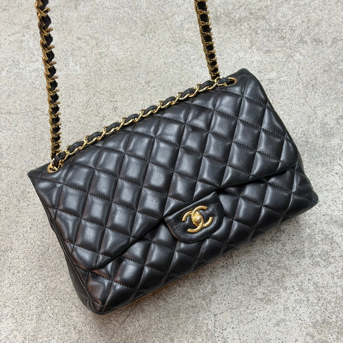 Chanel Timeless Jumbo