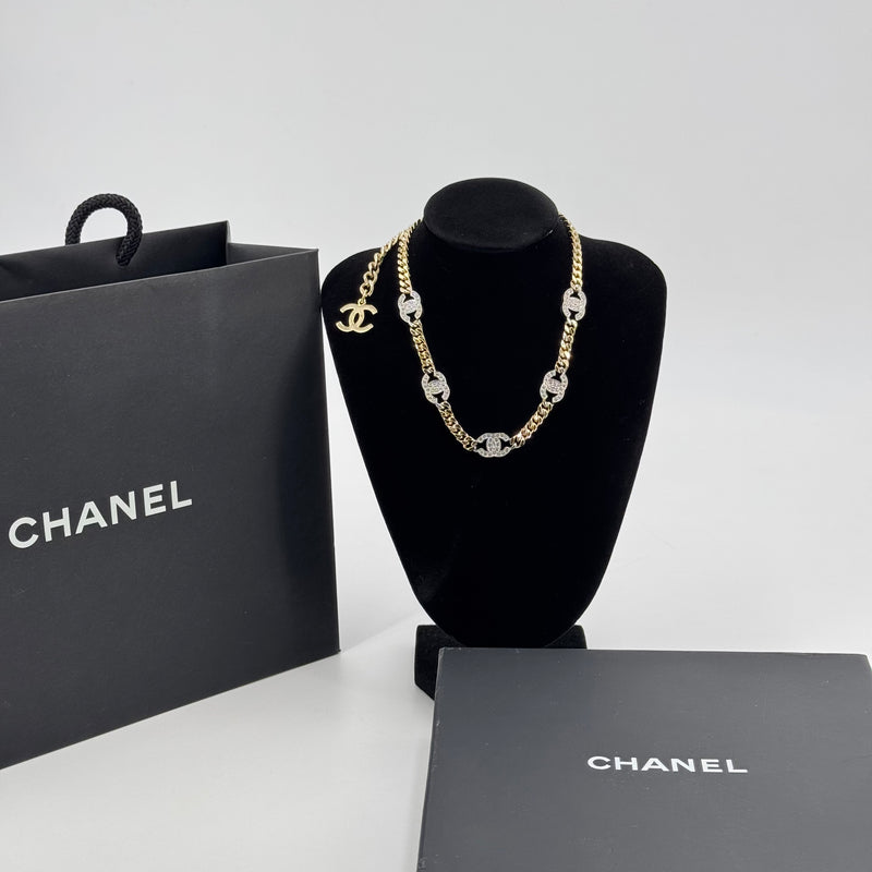 Chanel collier
