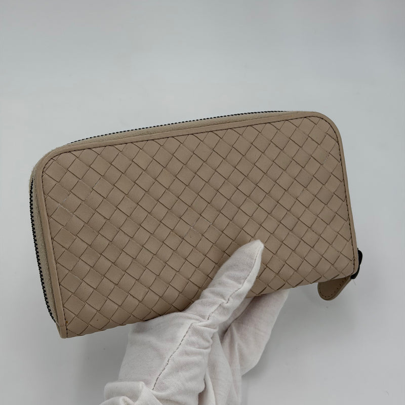 Bottega Veneta portefeuille beige