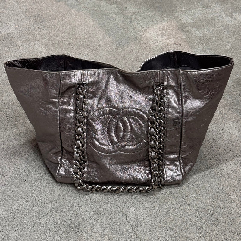 Chanel Shopping