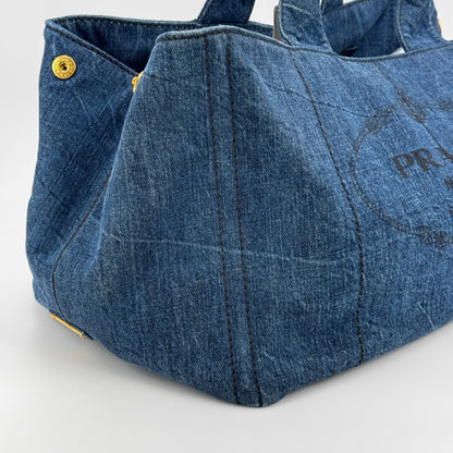 Prada Canapa