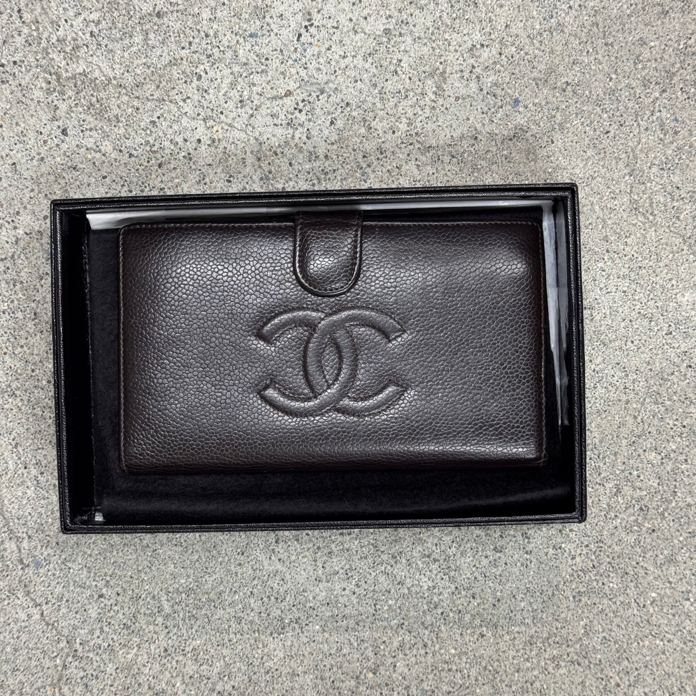 Chanel portefeuille caviar brun