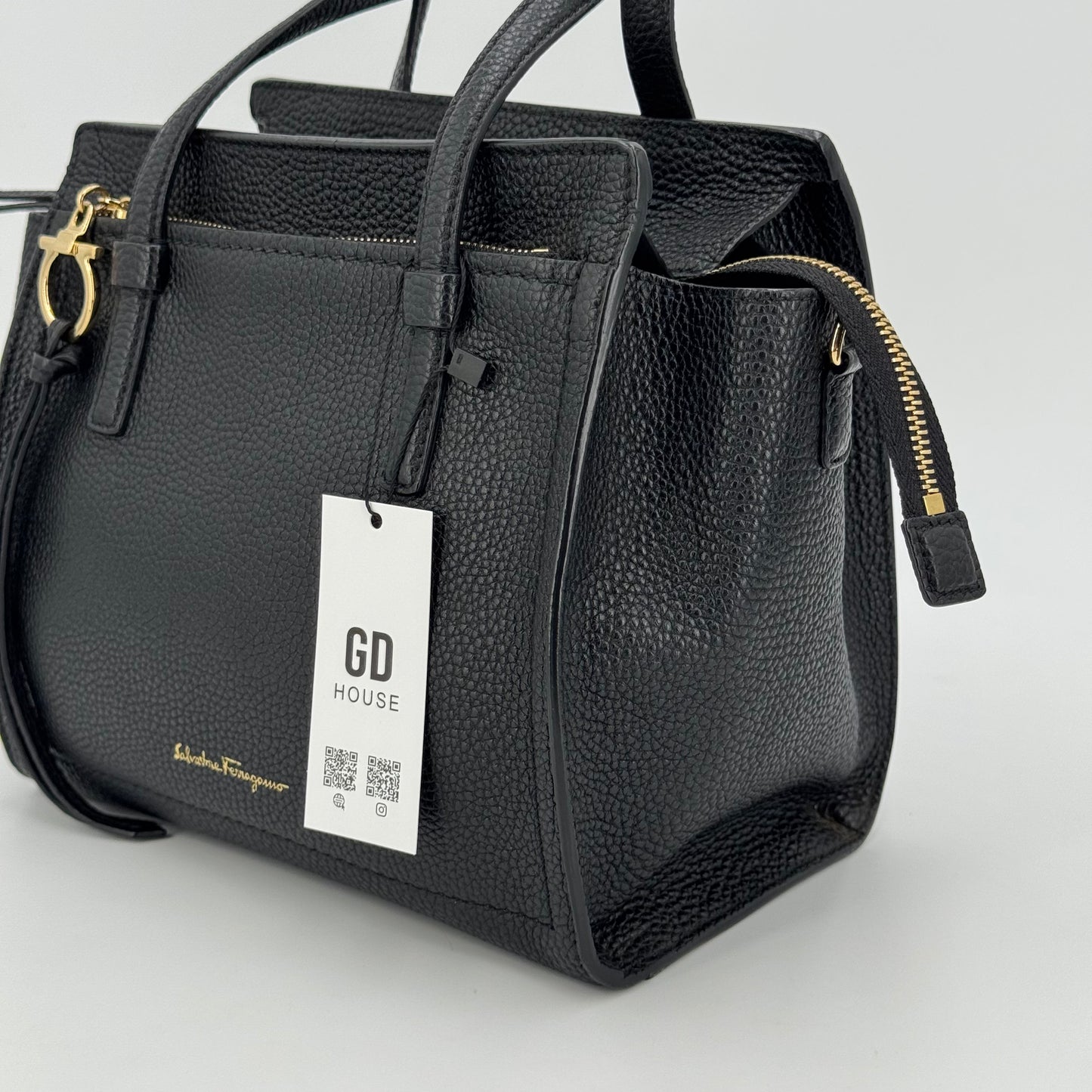 Salvatore Ferragamo Shopping