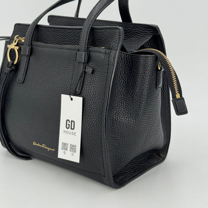 Salvatore Ferragamo Shopping