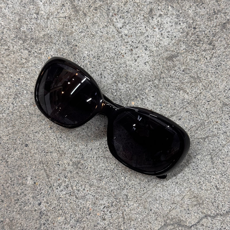 Chanel lunettes de soleil camelia