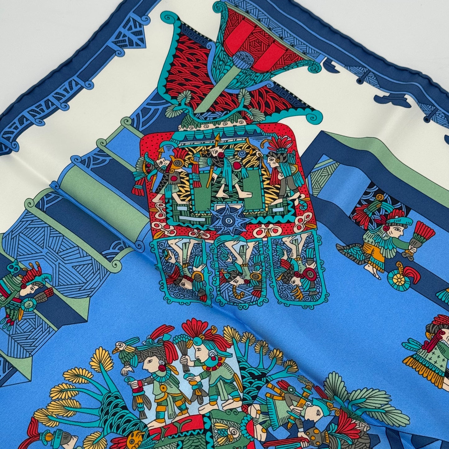 Hermès Carré "Astres et Soleils"