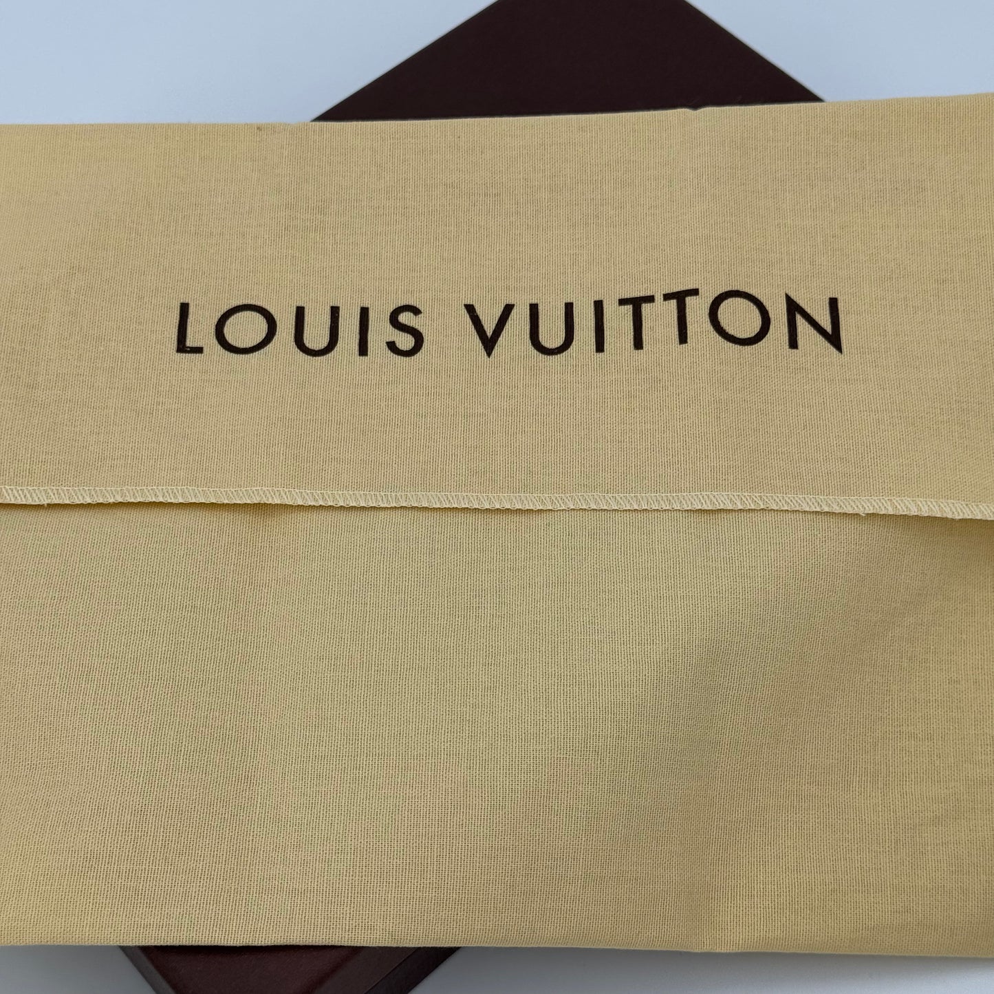 Louis Vuitton Porte documents de voyage