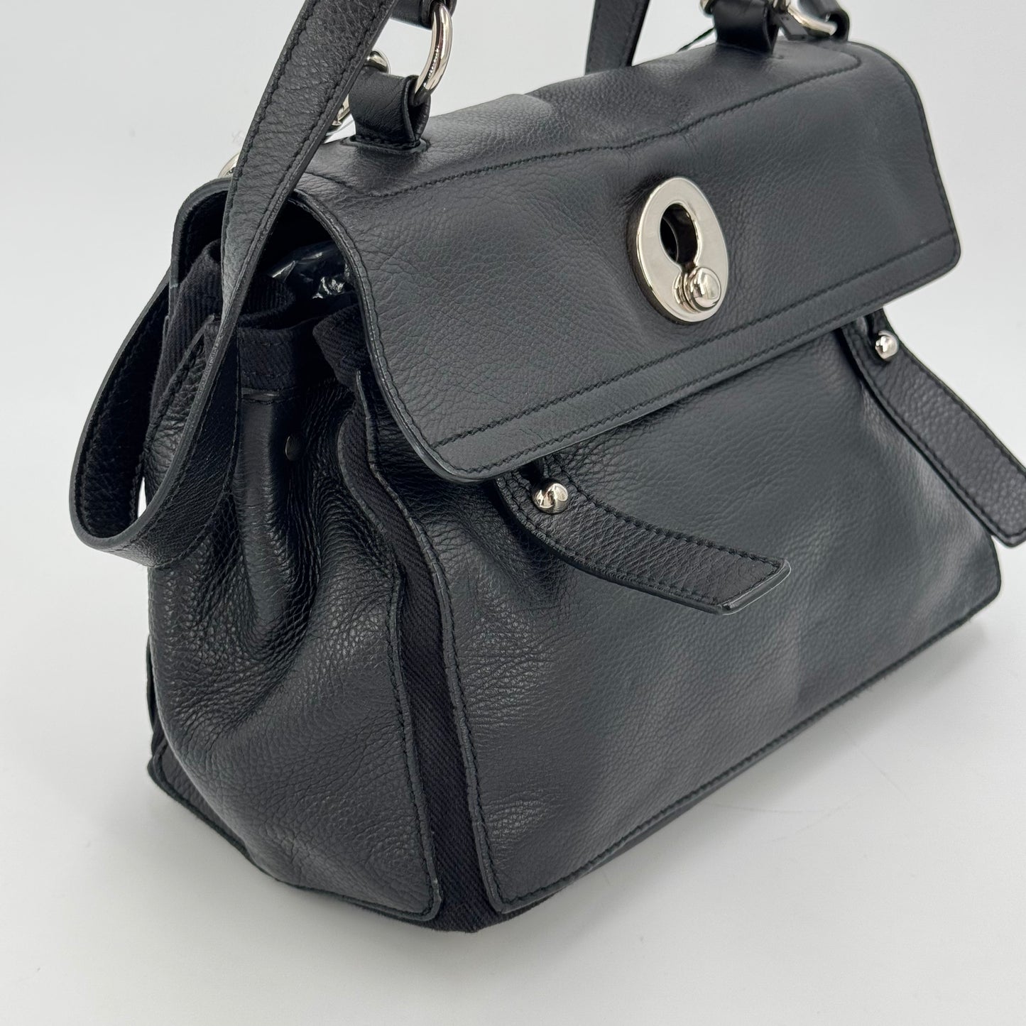 Yves Saint-Laurent Muse II