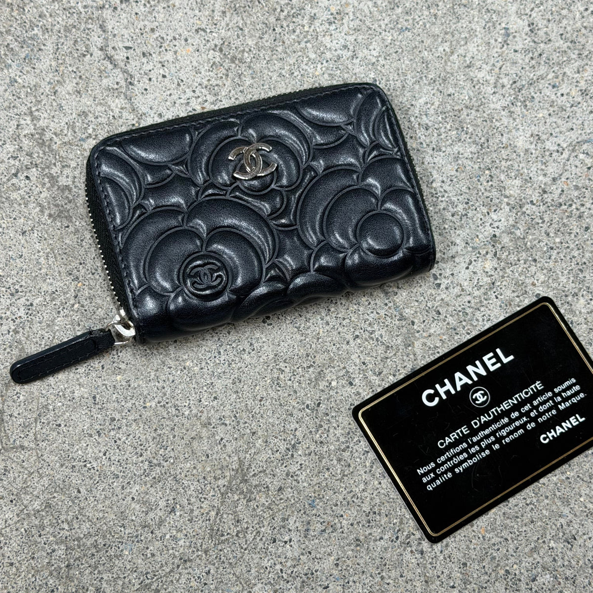 Chanel porte cartes Camélia