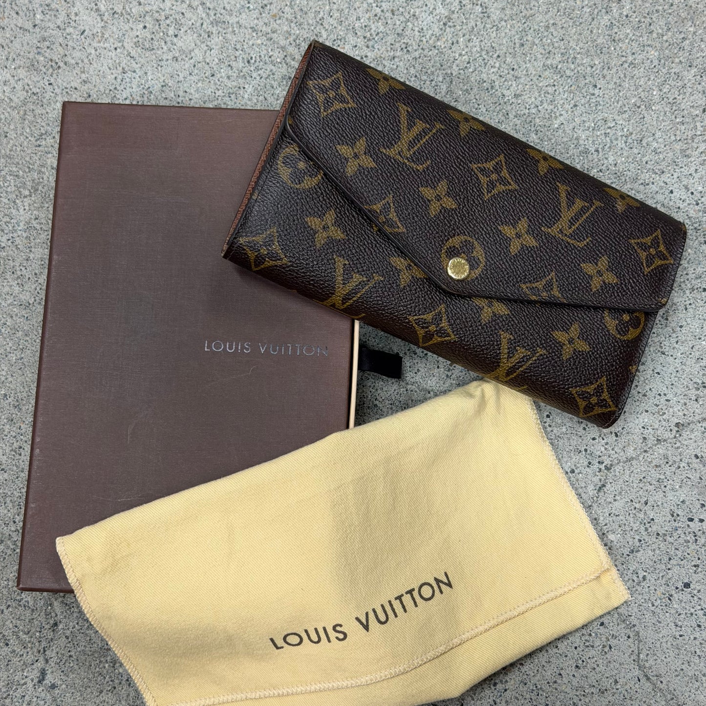 Louis Vuitton  portefeuille Sarah