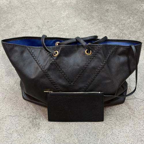 Yves Saint-Laurent Shopping
