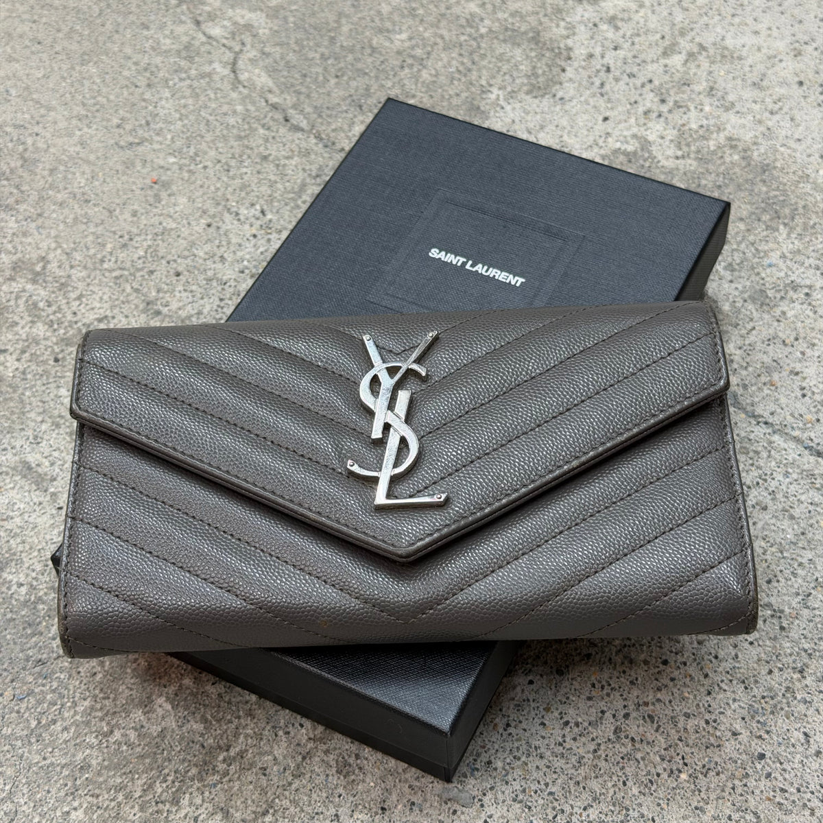 Saint Laurent portefeuille long