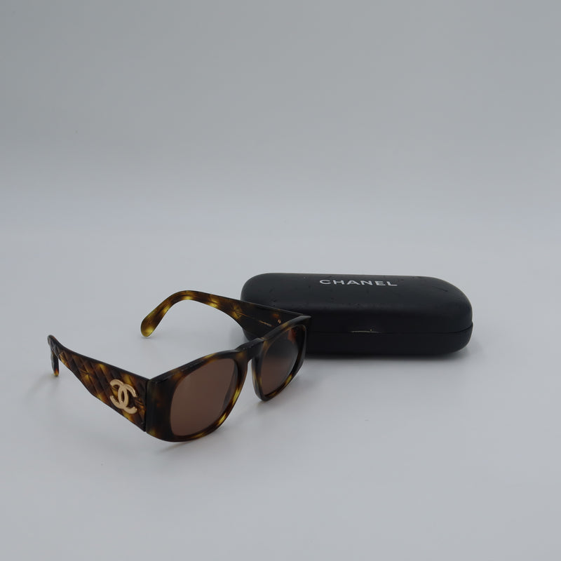 Chanel lunette de soleil vintage