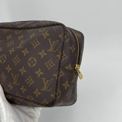 Louis Vuitton Trousse cosmétique
