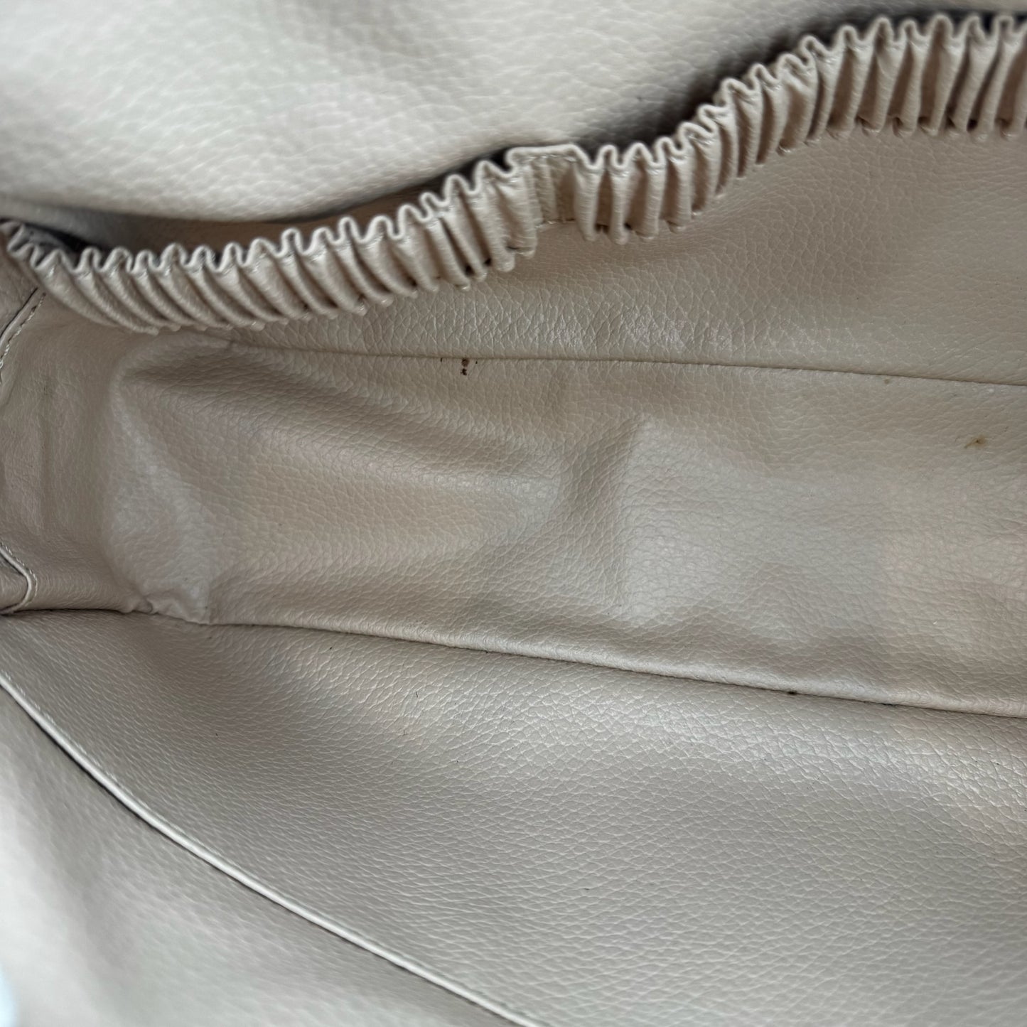 Louis Vuitton Trousse cosmétique