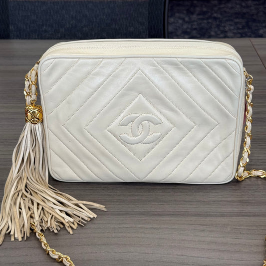 Chanel camera beige