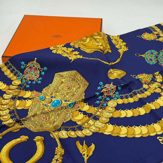 Hermès Carré « Kosmima »