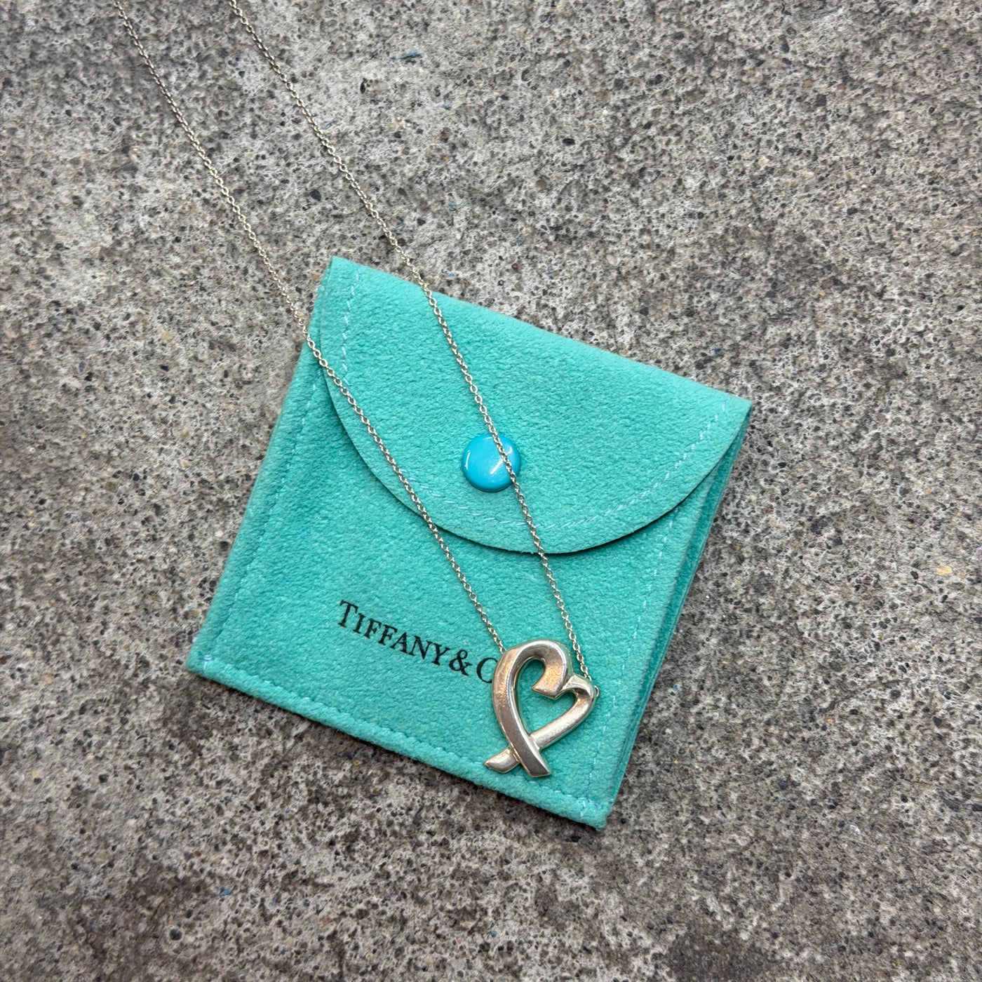 Tiffany and Co Pendentif Loving Heart by Elsa Peretti