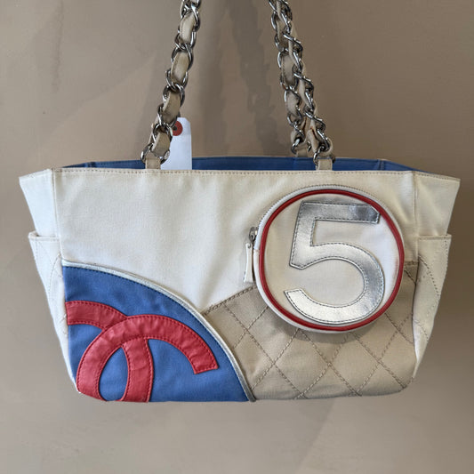 Chanel shopping