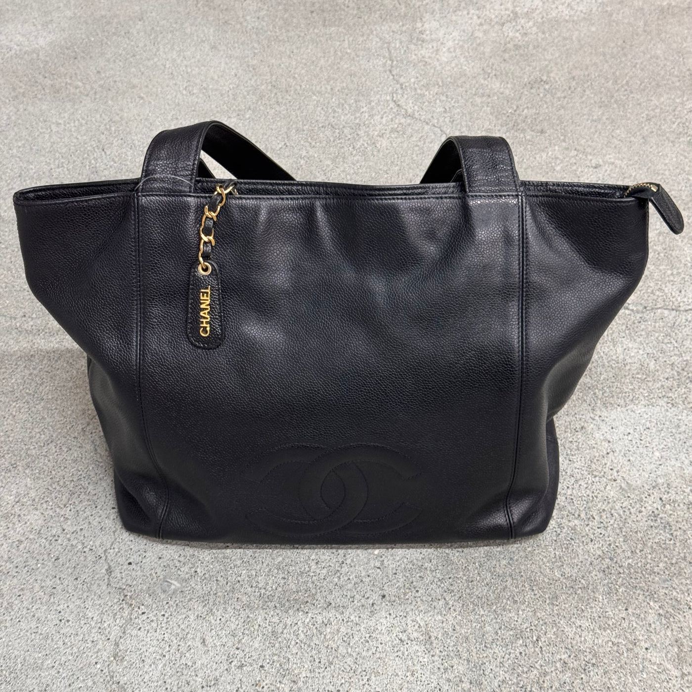 Chanel Shopping