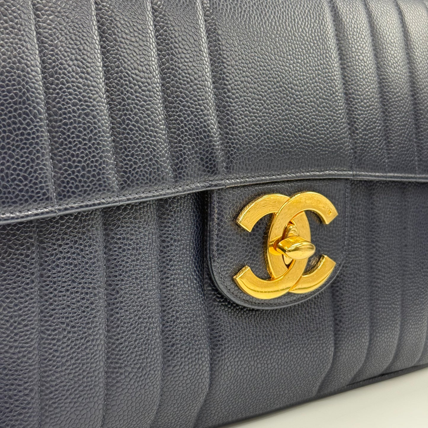 Chanel jumbo caviar navy