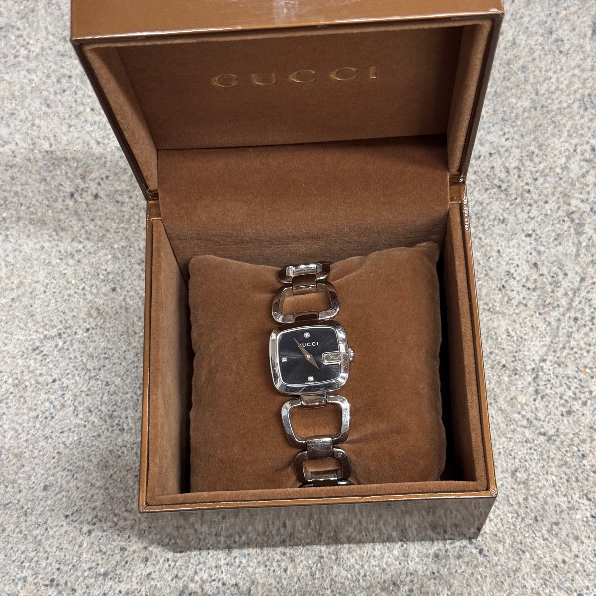 Gucci montre Lady G