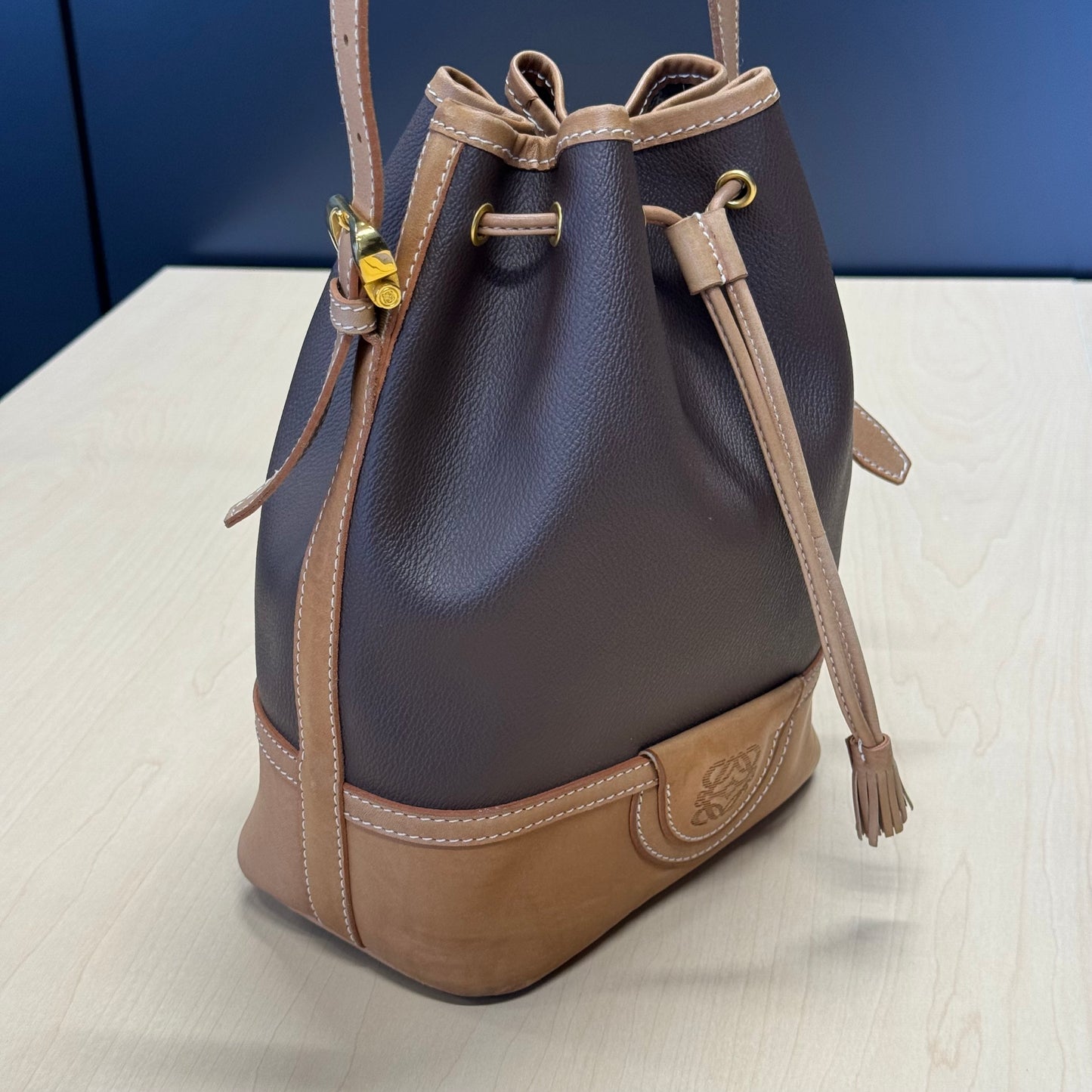 Loewe sac seau