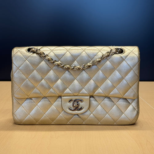 Chanel 11.12 doré