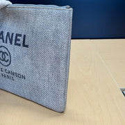 Chanel pochette Deauville