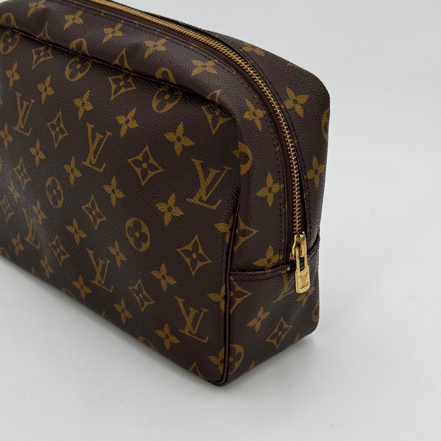 Louis Vuitton Trousse cosmétique