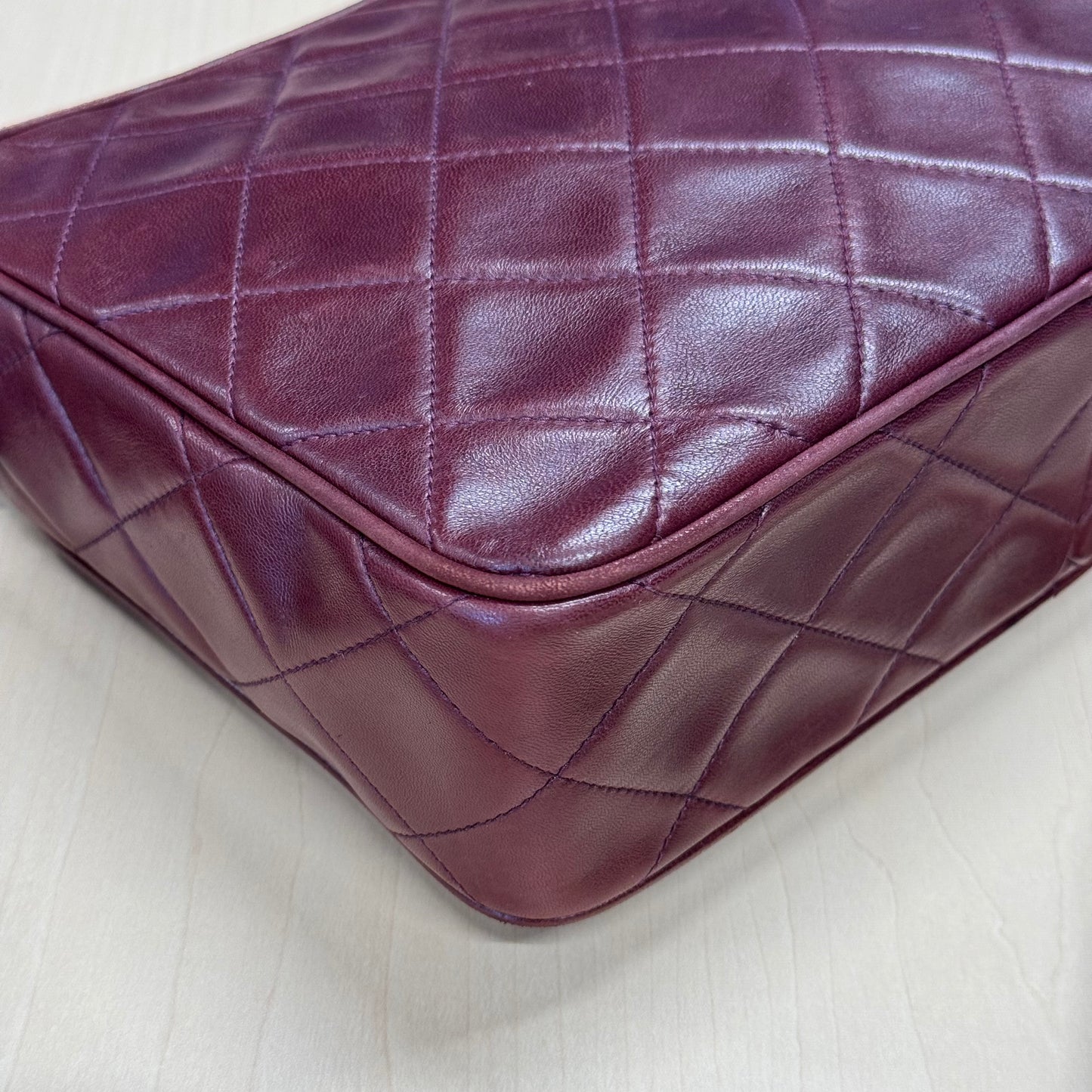 Chanel caméra Bordeaux