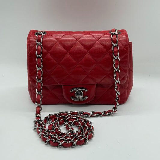 Chanel Classique Square