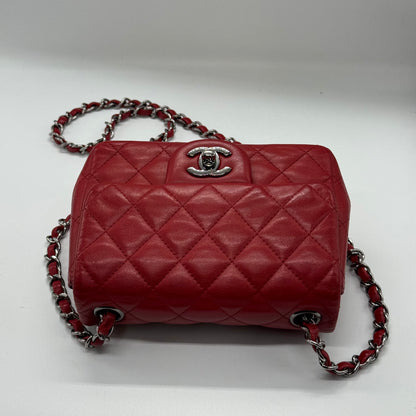 Chanel Classique Square