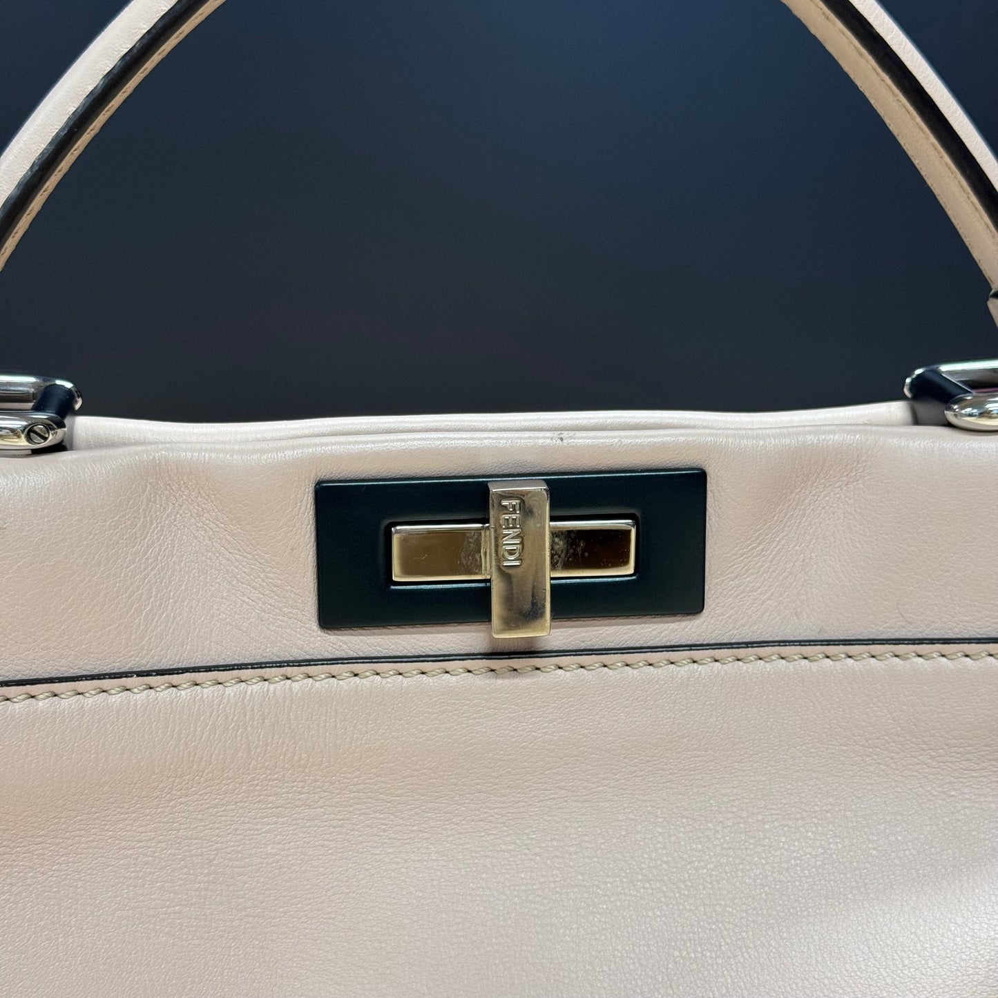 Fendi Peekaboo soft rose