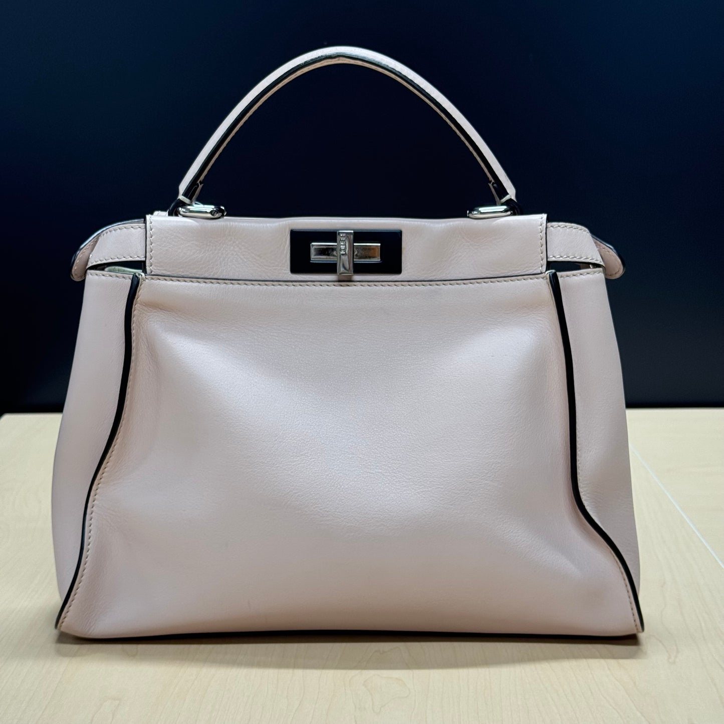 Fendi Peekaboo soft rose