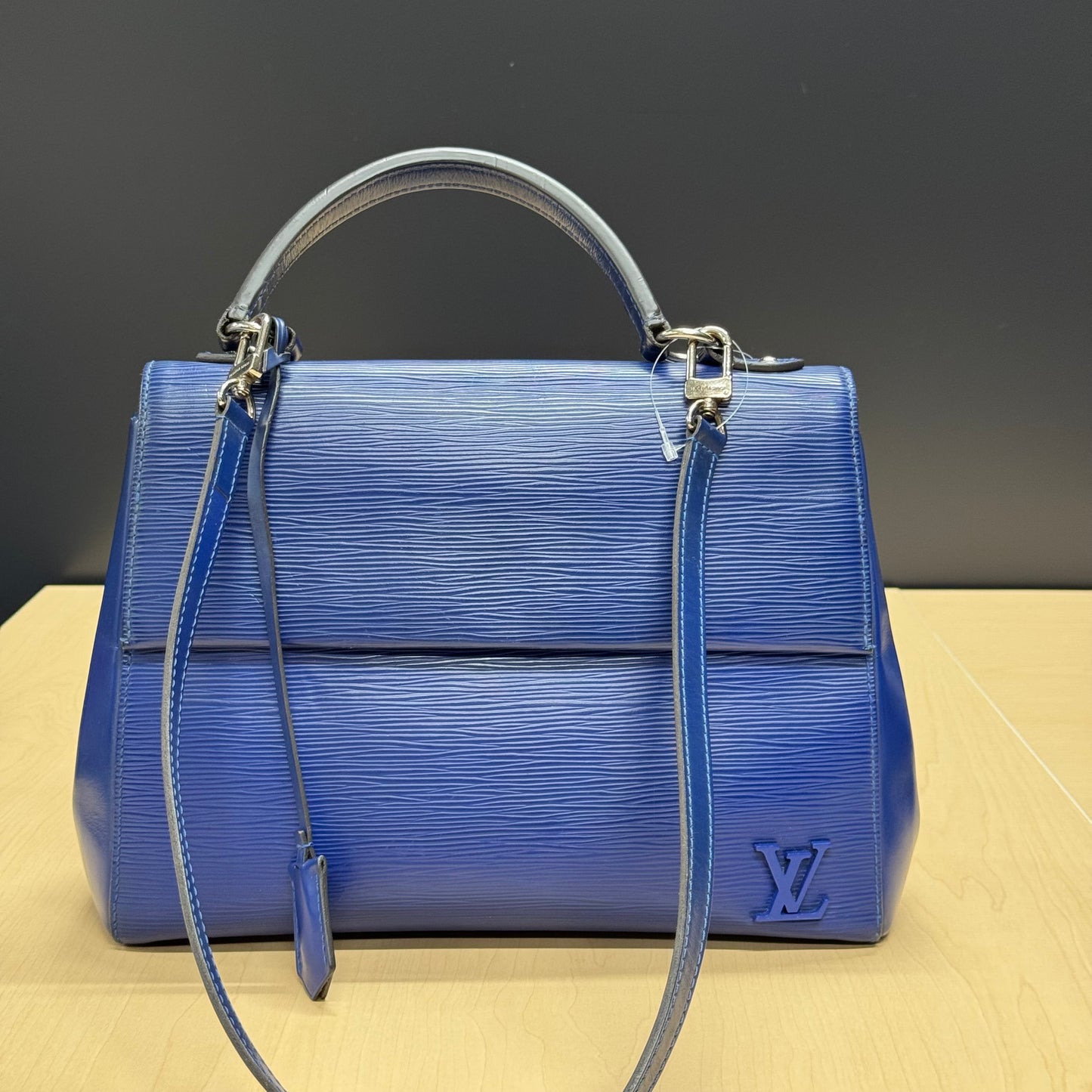 Louis Vuitton Cluny
