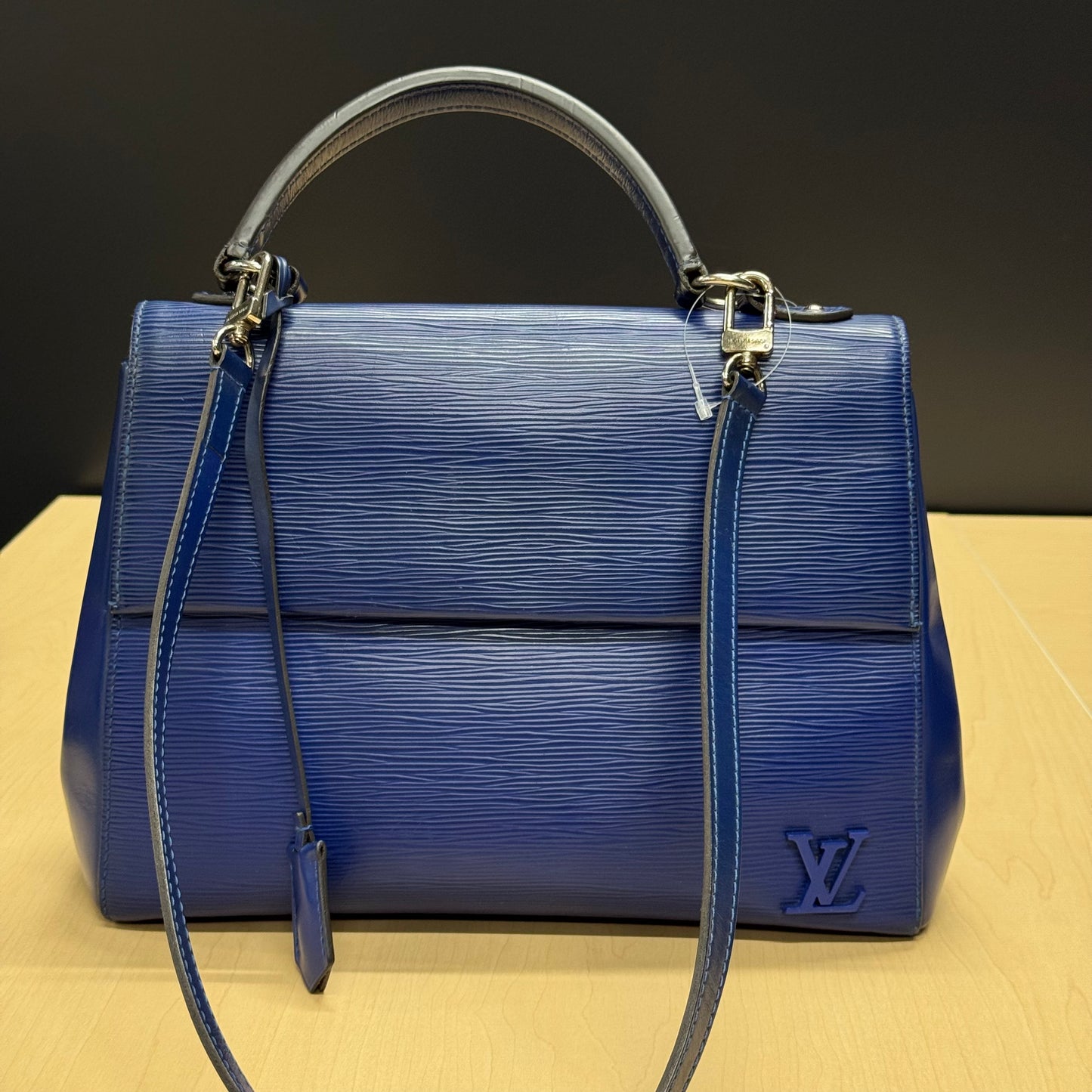 Louis Vuitton Cluny