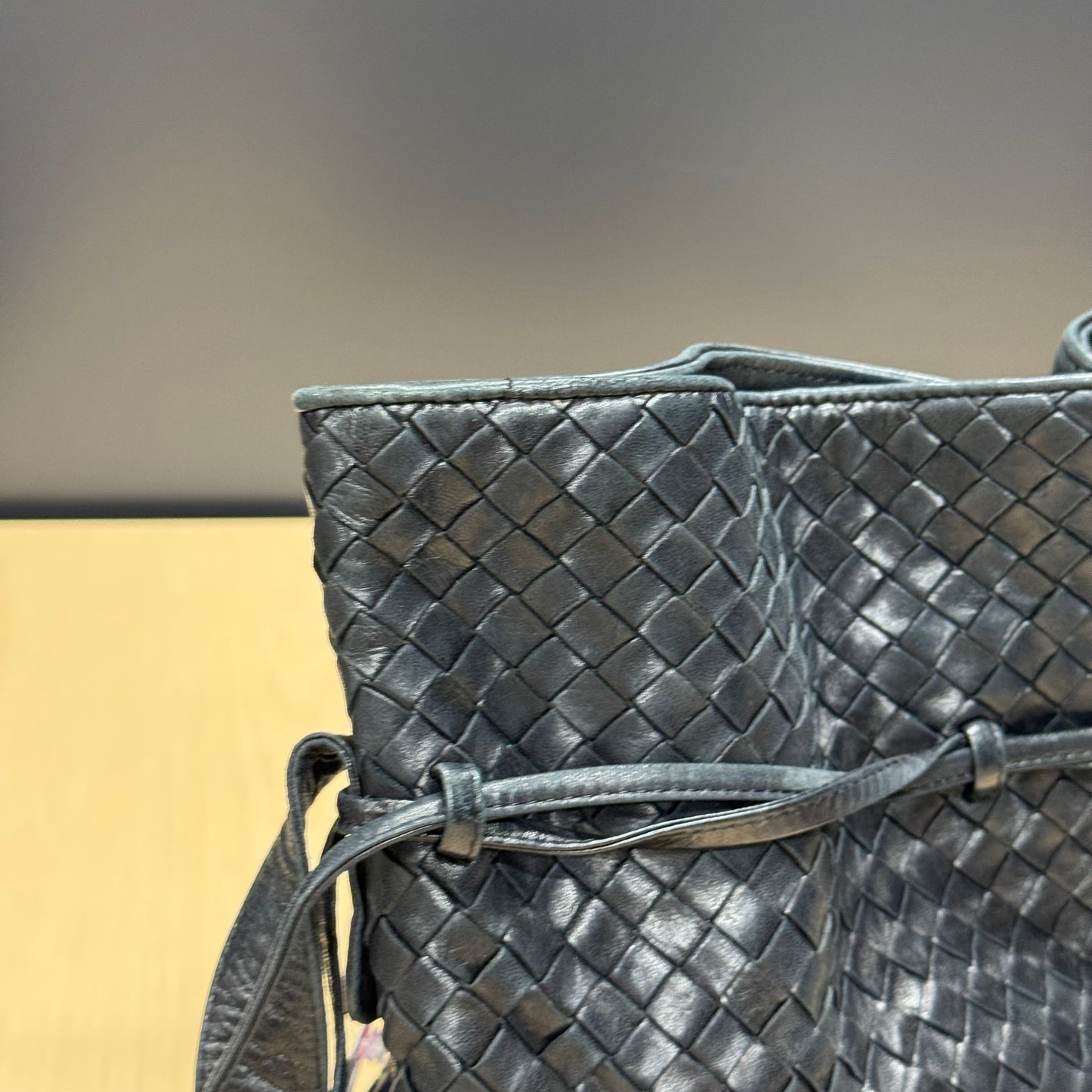 Bottega Veneta sac seau noir
