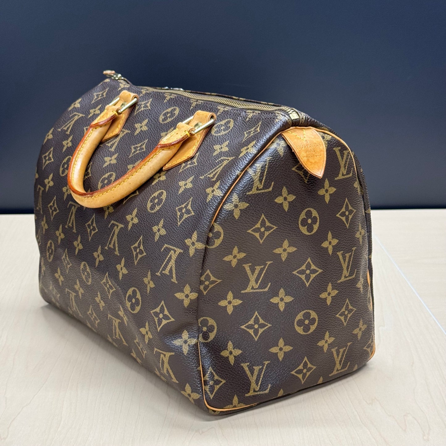 Louis Vuitton Speedy 30