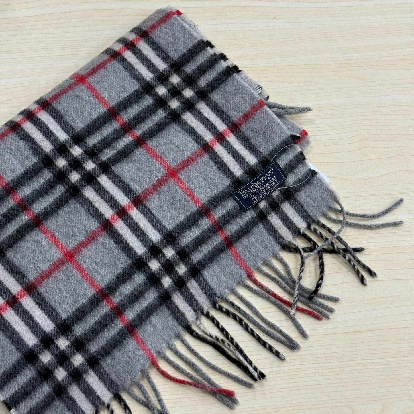 Burberrys Echarpe Cachemire