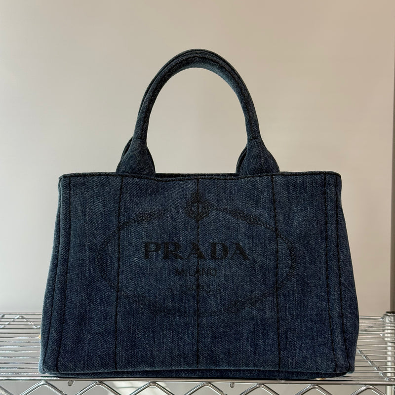 Prada Canapa