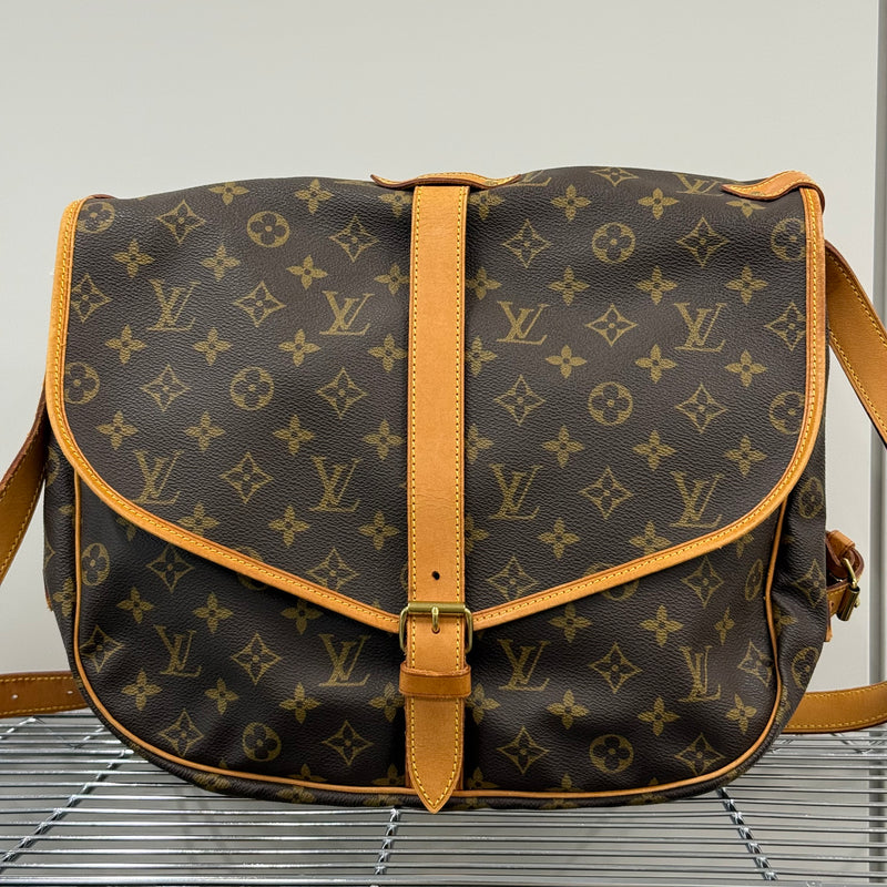 Louis Vuitton Saumur GM